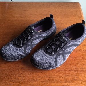 sketchers memory foam slip ons